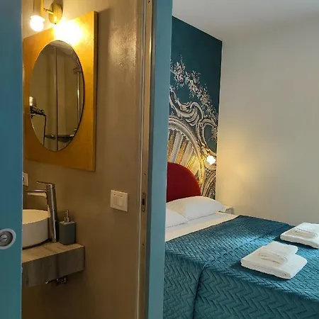 ゲストハウス Ludus