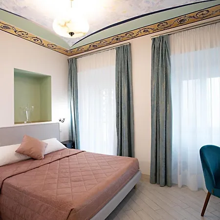 Ludus ゲストハウス ローマ