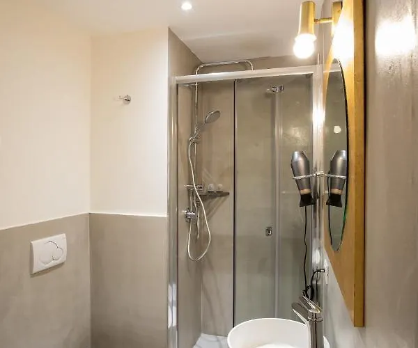 게스트하우스 Ludus 4*